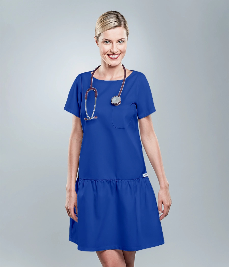 Sukienka medyczna damska z falbanką 0207 w kolorze chabrowym OP K8