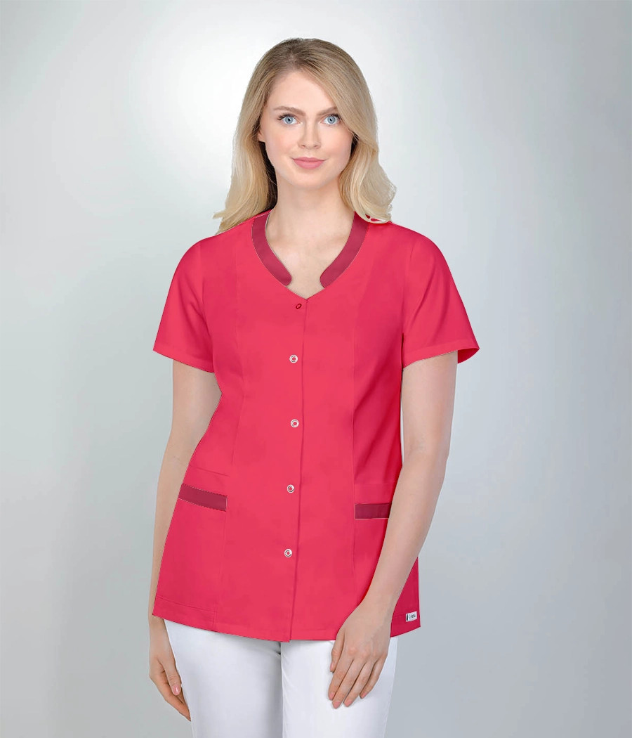 Bluza medyczna damska w serek z pliską 1527 tkanina w kolorze  ciemnej fuksji ST K33 i wstawki w kolorze bordowym OP K9
