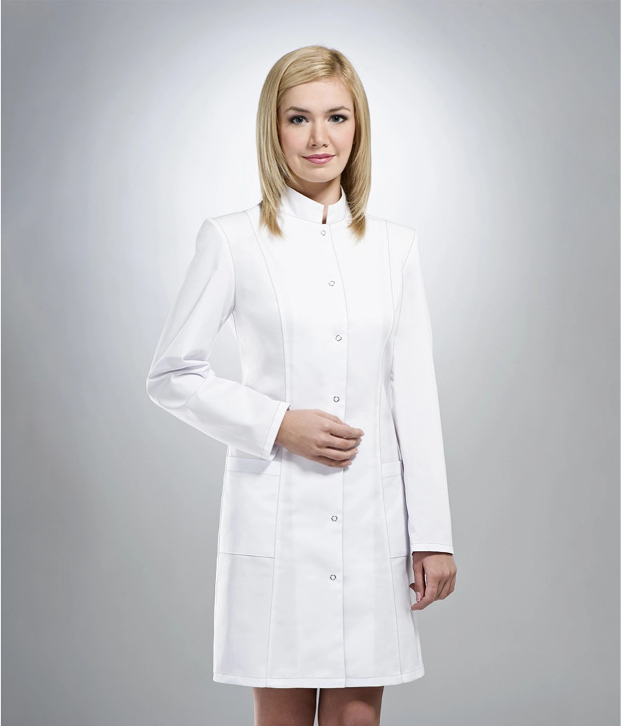 Fartuch medyczny damski kołnierz stójka 0018 w kolorze białym OP K1